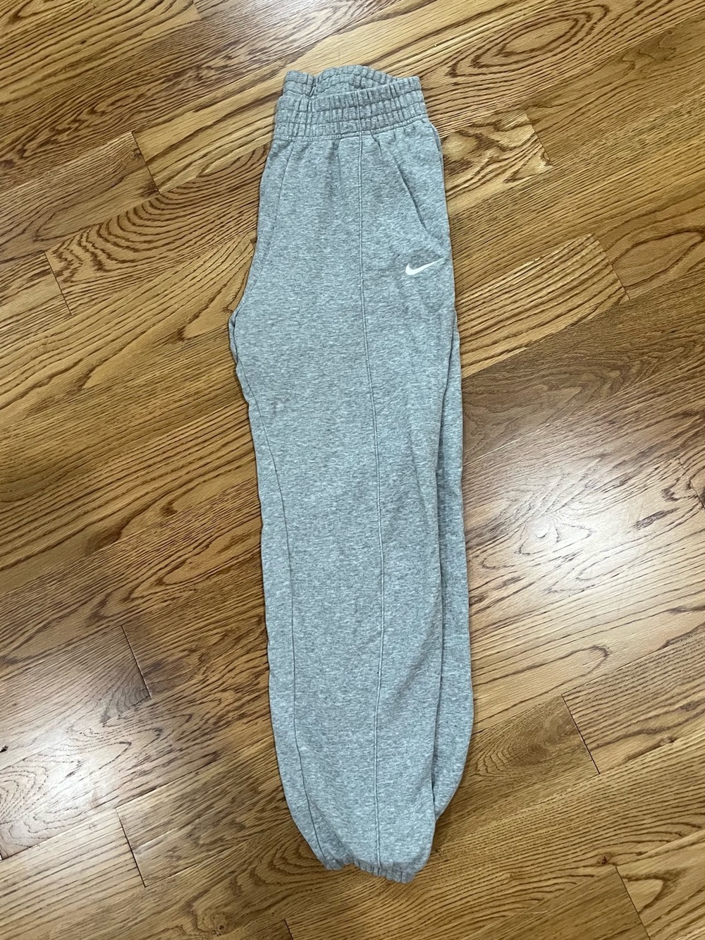 Nike Women’s Gray Heather Jogger Sweatpants